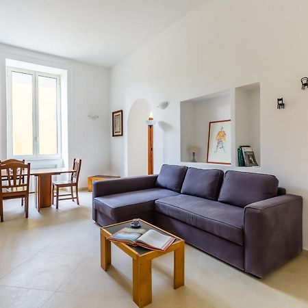 Orsola Comfort House By Napoliapartments المظهر الخارجي الصورة